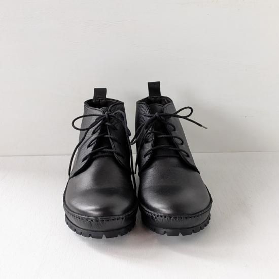 <img class='new_mark_img1' src='https://img.shop-pro.jp/img/new/icons55.gif' style='border:none;display:inline;margin:0px;padding:0px;width:auto;' />maison de soil  LACE-UP BOOTS WITH VIBRAM
