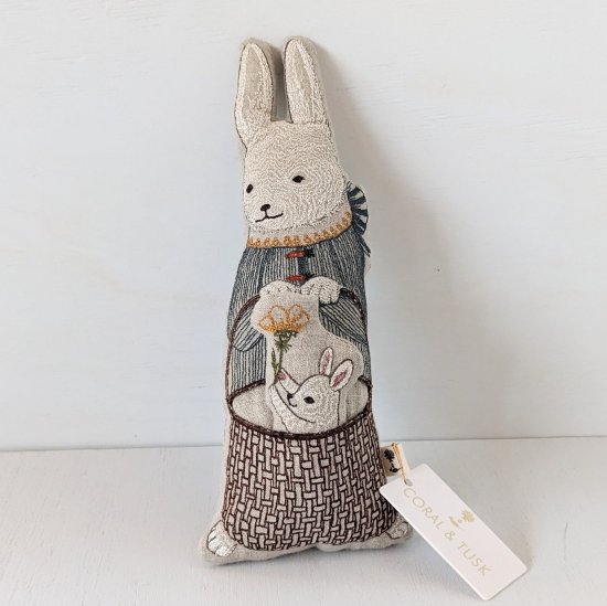 <img class='new_mark_img1' src='https://img.shop-pro.jp/img/new/icons47.gif' style='border:none;display:inline;margin:0px;padding:0px;width:auto;' />CORAL&TUSK  Bunny in Buscket Doll