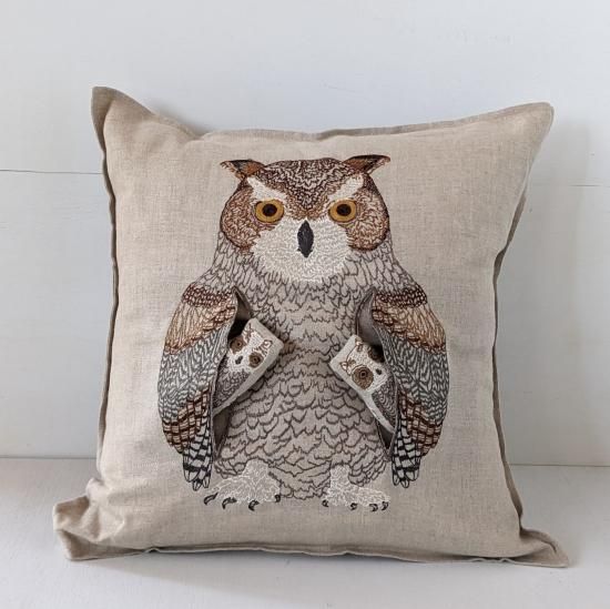 <img class='new_mark_img1' src='https://img.shop-pro.jp/img/new/icons47.gif' style='border:none;display:inline;margin:0px;padding:0px;width:auto;' />CORAL&TUSK  Pocket Pillows Owl Mama