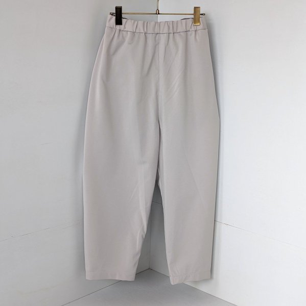 <img class='new_mark_img1' src='https://img.shop-pro.jp/img/new/icons11.gif' style='border:none;display:inline;margin:0px;padding:0px;width:auto;' />himukashi  WATERPROOF! EASY JOKER PANTS