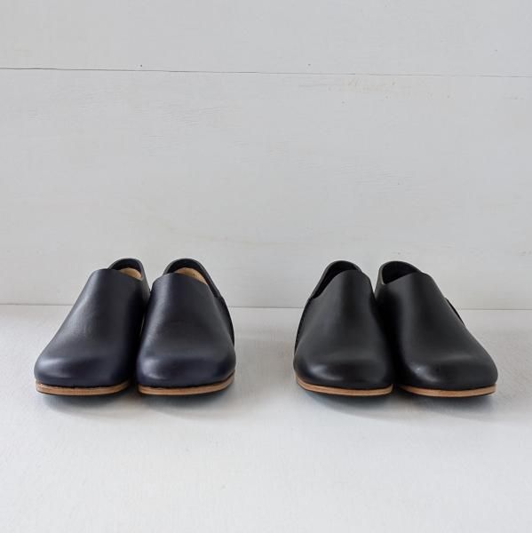 himukashi seika ҥ५himukashi seika Armenia Slipon Shoes )
  