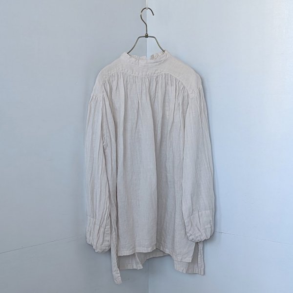 <img class='new_mark_img1' src='https://img.shop-pro.jp/img/new/icons11.gif' style='border:none;display:inline;margin:0px;padding:0px;width:auto;' />Gauze#  CLASSICAL GATHER TUNIC BLOUSE