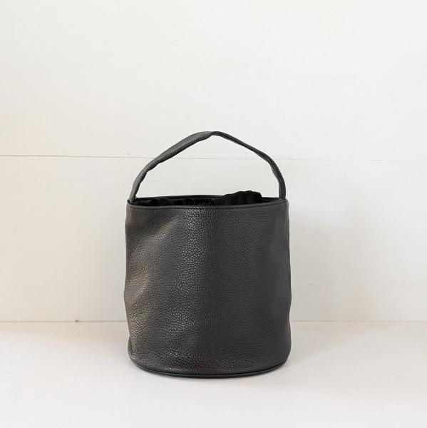 <img class='new_mark_img1' src='https://img.shop-pro.jp/img/new/icons47.gif' style='border:none;display:inline;margin:0px;padding:0px;width:auto;' />a()  Bucket Bag  
