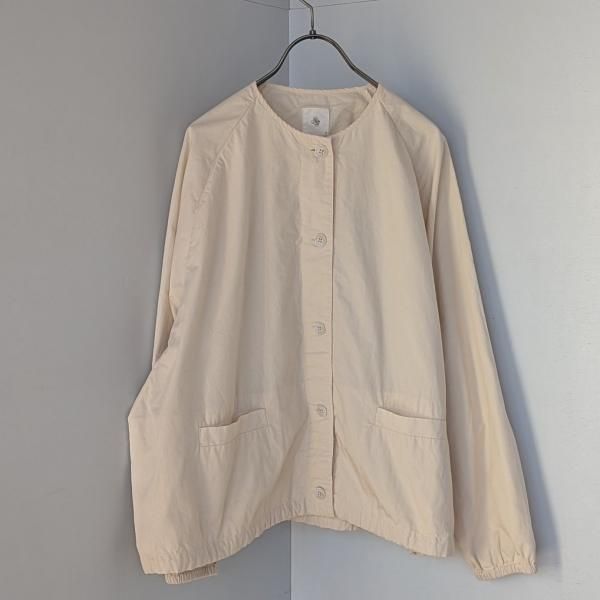 <img class='new_mark_img1' src='https://img.shop-pro.jp/img/new/icons47.gif' style='border:none;display:inline;margin:0px;padding:0px;width:auto;' />maison de soil  40s ORGANIC POPLIN RAGLAN STRING JACKET