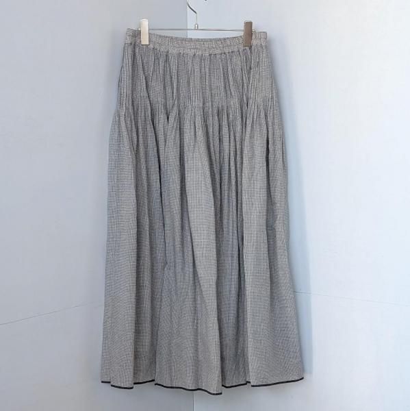 <img class='new_mark_img1' src='https://img.shop-pro.jp/img/new/icons47.gif' style='border:none;display:inline;margin:0px;padding:0px;width:auto;' />maison de soil  HANDWOVEN COTTON SINGLE CHECK FLARED SKIRT WITH PINTUCK