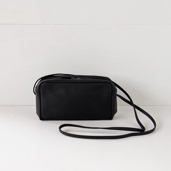 a(アー）FRAME CLUTCH - Fourlique