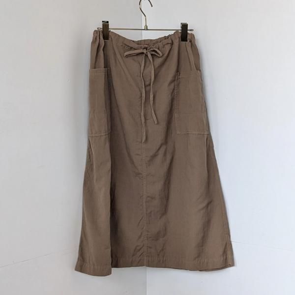 <img class='new_mark_img1' src='https://img.shop-pro.jp/img/new/icons11.gif' style='border:none;display:inline;margin:0px;padding:0px;width:auto;' />HTS  COTTON LINEN PLAIN OVERDYE EASY SKIRT