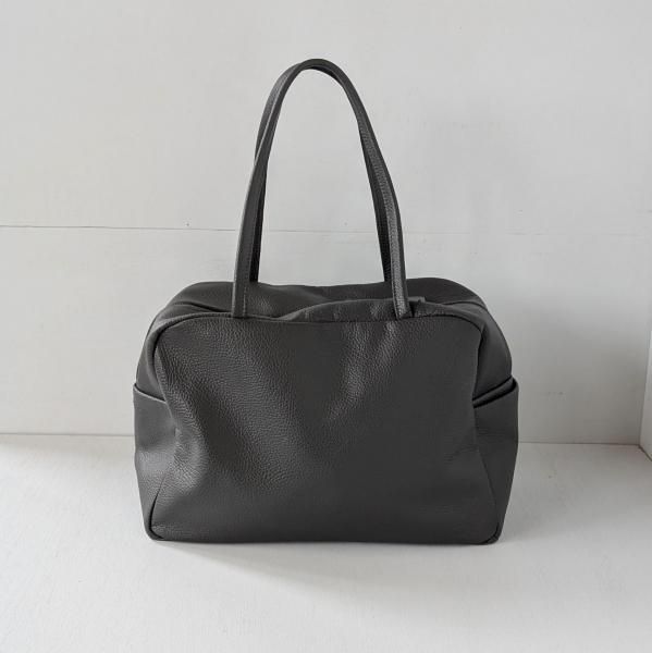 <img class='new_mark_img1' src='https://img.shop-pro.jp/img/new/icons11.gif' style='border:none;display:inline;margin:0px;padding:0px;width:auto;' />a(アー)  ボストンL