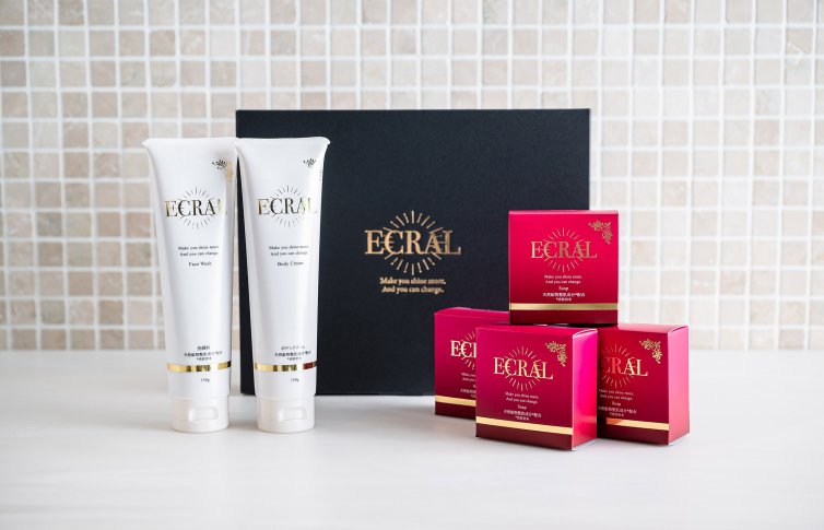 ECRAL ギフトセット<small>(ボディケアシリーズ)</small><br>ECRAL GIFT SET<small> (body care series)</small>