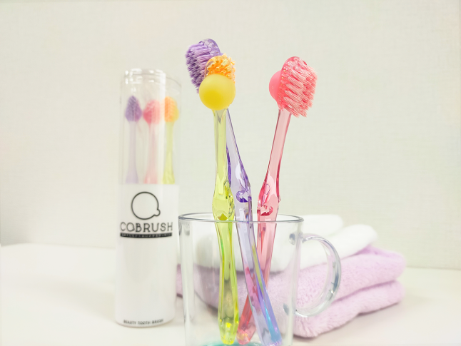 ֥饷<small>(ƻ֥饷)</small><br>COBRUSH<small> (Beauty Tooth Brush)</small>