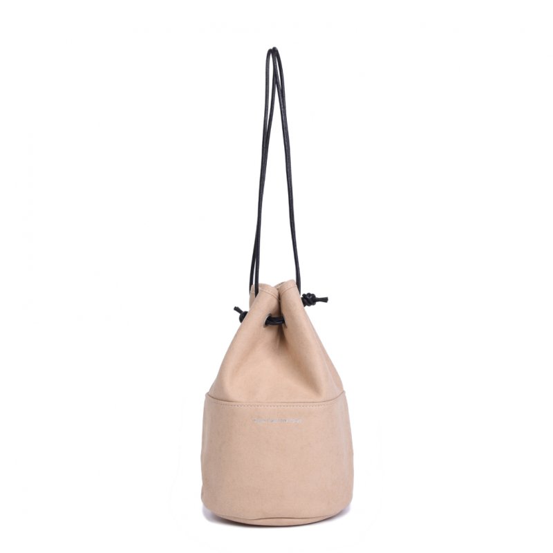 <img class='new_mark_img1' src='https://img.shop-pro.jp/img/new/icons8.gif' style='border:none;display:inline;margin:0px;padding:0px;width:auto;' />ECO SUEDE POUCH / BEIGE