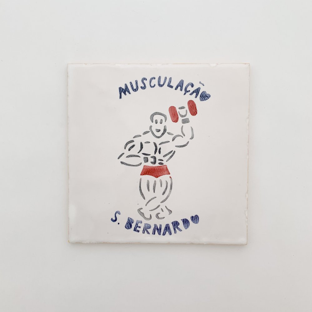 Oficina da Formiga<br>muscle man tile