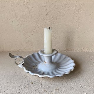 Antique candle stand<img class='new_mark_img2' src='https://img.shop-pro.jp/img/new/icons47.gif' style='border:none;display:inline;margin:0px;padding:0px;width:auto;' />