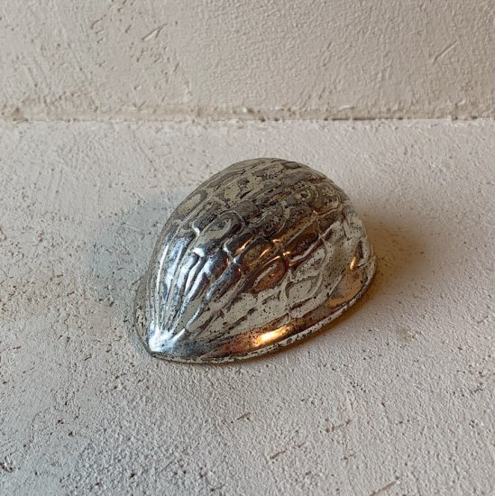 Silver walnut object<img class='new_mark_img2' src='https://img.shop-pro.jp/img/new/icons47.gif' style='border:none;display:inline;margin:0px;padding:0px;width:auto;' />