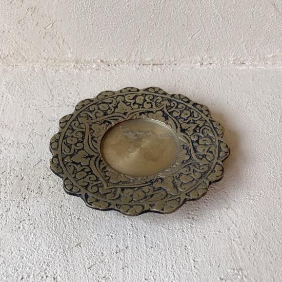Vintage brass tray<img class='new_mark_img2' src='https://img.shop-pro.jp/img/new/icons47.gif' style='border:none;display:inline;margin:0px;padding:0px;width:auto;' />