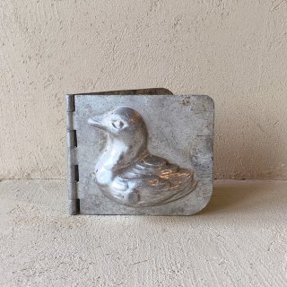 Antique mold -bird-<img class='new_mark_img2' src='https://img.shop-pro.jp/img/new/icons47.gif' style='border:none;display:inline;margin:0px;padding:0px;width:auto;' />
