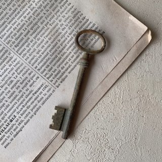France antique key.c<img class='new_mark_img2' src='https://img.shop-pro.jp/img/new/icons47.gif' style='border:none;display:inline;margin:0px;padding:0px;width:auto;' />