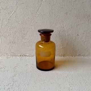 Vintage medicine bottle.k<img class='new_mark_img2' src='https://img.shop-pro.jp/img/new/icons47.gif' style='border:none;display:inline;margin:0px;padding:0px;width:auto;' />