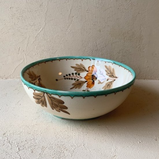 Antique pottery bowl<img class='new_mark_img2' src='https://img.shop-pro.jp/img/new/icons47.gif' style='border:none;display:inline;margin:0px;padding:0px;width:auto;' />
