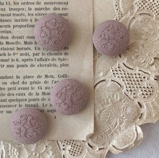 French damask button<img class='new_mark_img2' src='https://img.shop-pro.jp/img/new/icons47.gif' style='border:none;display:inline;margin:0px;padding:0px;width:auto;' />