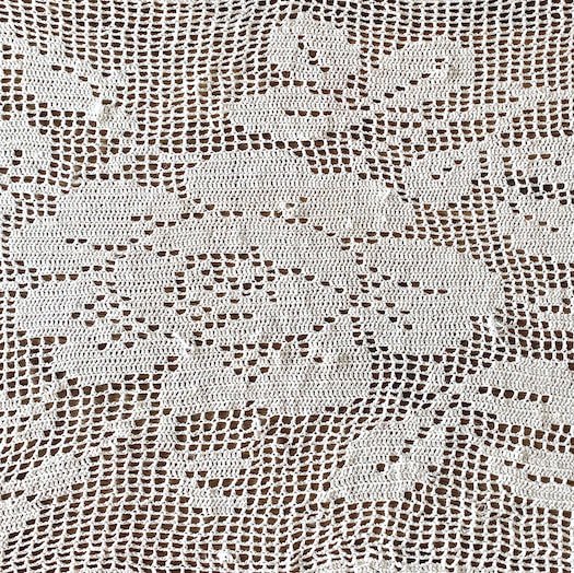 Vintage lace cloth<img class='new_mark_img2' src='https://img.shop-pro.jp/img/new/icons47.gif' style='border:none;display:inline;margin:0px;padding:0px;width:auto;' />
