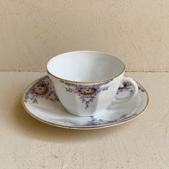 Vintage cup&saucer.b<img class='new_mark_img2' src='https://img.shop-pro.jp/img/new/icons47.gif' style='border:none;display:inline;margin:0px;padding:0px;width:auto;' />