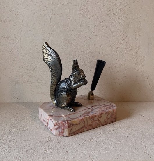 Antique squirrel pen stand