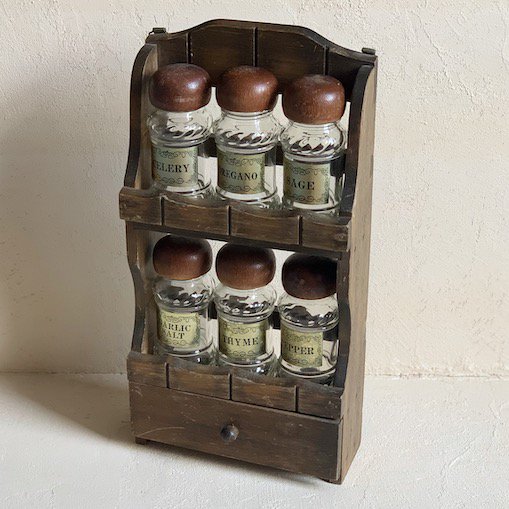 Antique spice rack<img class='new_mark_img2' src='https://img.shop-pro.jp/img/new/icons47.gif' style='border:none;display:inline;margin:0px;padding:0px;width:auto;' />