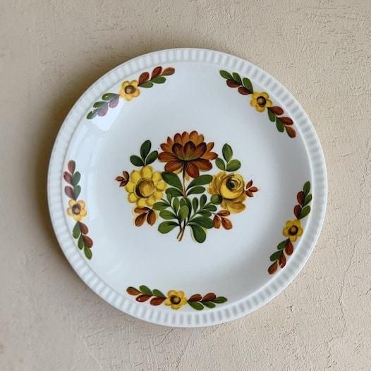 Vintage BOCH flower plate.b<img class='new_mark_img2' src='https://img.shop-pro.jp/img/new/icons47.gif' style='border:none;display:inline;margin:0px;padding:0px;width:auto;' />