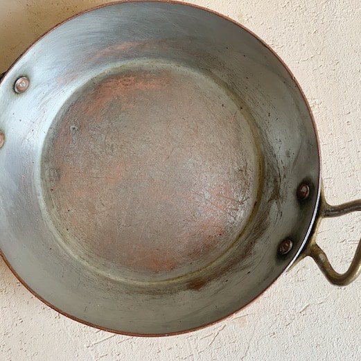 Antique copper serving pan.b<img class='new_mark_img2' src='https://img.shop-pro.jp/img/new/icons47.gif' style='border:none;display:inline;margin:0px;padding:0px;width:auto;' />
