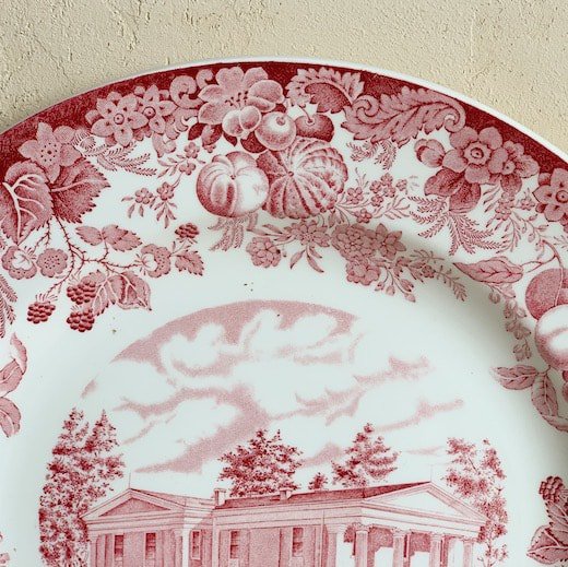 Antique Wedgwood plate<img class='new_mark_img2' src='https://img.shop-pro.jp/img/new/icons47.gif' style='border:none;display:inline;margin:0px;padding:0px;width:auto;' />