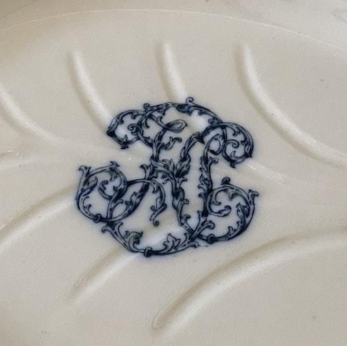 ROYAL CAULDON oval plate<img class='new_mark_img2' src='https://img.shop-pro.jp/img/new/icons47.gif' style='border:none;display:inline;margin:0px;padding:0px;width:auto;' />