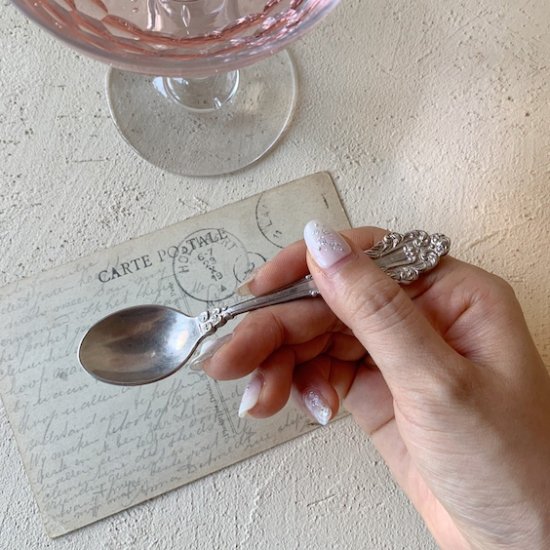 Antique tea spoon<img class='new_mark_img2' src='https://img.shop-pro.jp/img/new/icons47.gif' style='border:none;display:inline;margin:0px;padding:0px;width:auto;' />
