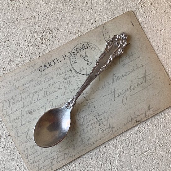 Antique tea spoon<img class='new_mark_img2' src='https://img.shop-pro.jp/img/new/icons47.gif' style='border:none;display:inline;margin:0px;padding:0px;width:auto;' />