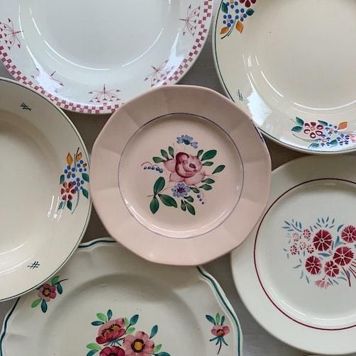 Sarreguemines rose plate<img class='new_mark_img2' src='https://img.shop-pro.jp/img/new/icons47.gif' style='border:none;display:inline;margin:0px;padding:0px;width:auto;' />