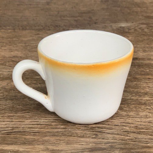 German Vintage Demitasse cup<img class='new_mark_img2' src='https://img.shop-pro.jp/img/new/icons47.gif' style='border:none;display:inline;margin:0px;padding:0px;width:auto;' />