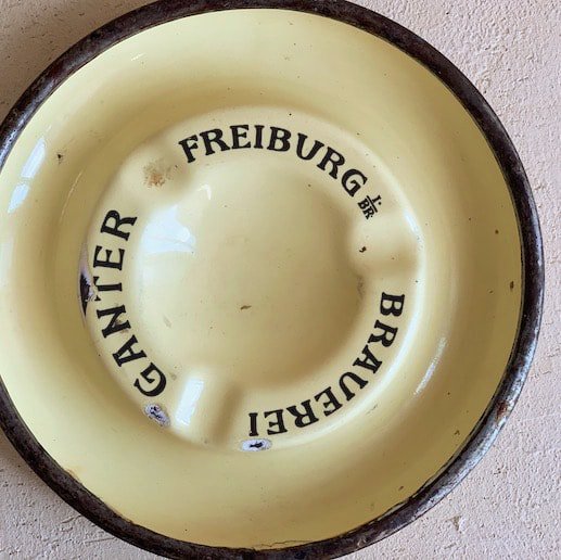 German vintage Ashtray<img class='new_mark_img2' src='https://img.shop-pro.jp/img/new/icons47.gif' style='border:none;display:inline;margin:0px;padding:0px;width:auto;' />