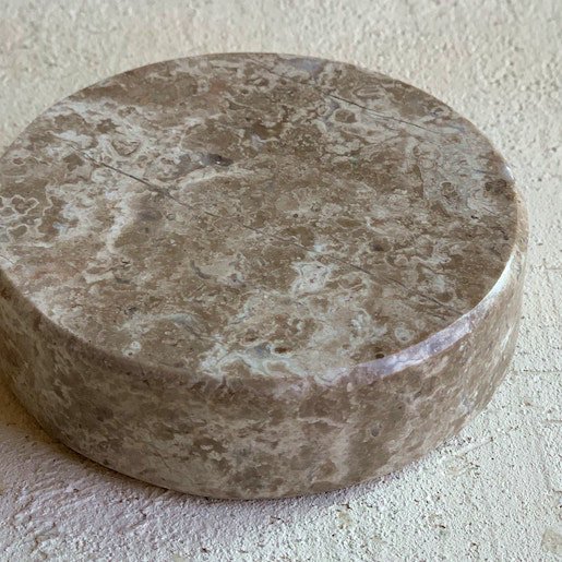 Vintage stone object<img class='new_mark_img2' src='https://img.shop-pro.jp/img/new/icons47.gif' style='border:none;display:inline;margin:0px;padding:0px;width:auto;' />