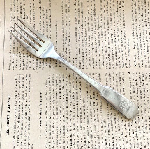Vintage fork.c<img class='new_mark_img2' src='https://img.shop-pro.jp/img/new/icons47.gif' style='border:none;display:inline;margin:0px;padding:0px;width:auto;' />