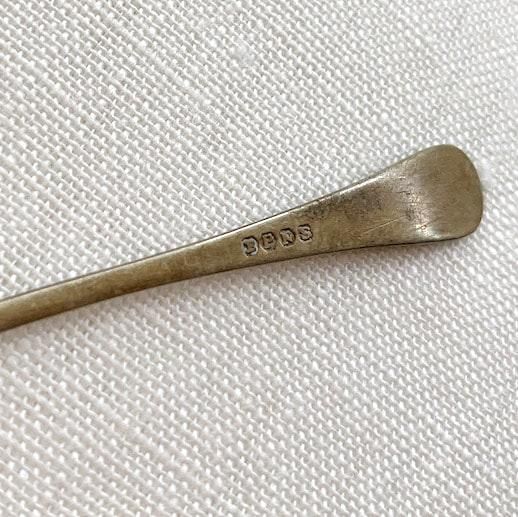 Vintage mini butter knife<img class='new_mark_img2' src='https://img.shop-pro.jp/img/new/icons47.gif' style='border:none;display:inline;margin:0px;padding:0px;width:auto;' />