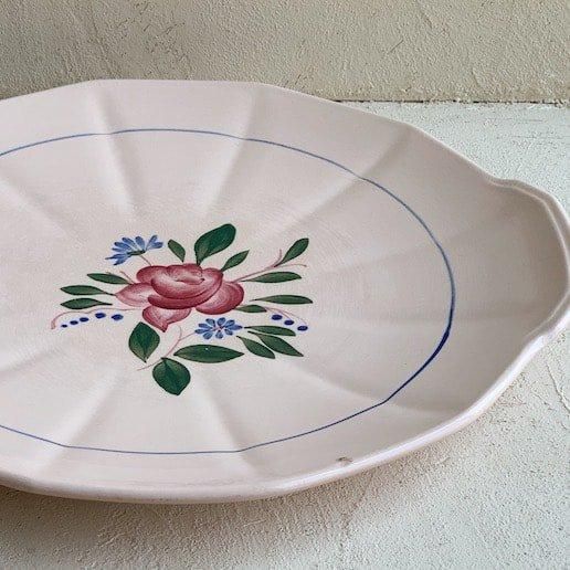 Sarreguemines rose plate<img class='new_mark_img2' src='https://img.shop-pro.jp/img/new/icons47.gif' style='border:none;display:inline;margin:0px;padding:0px;width:auto;' />
