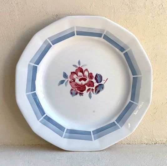 Antique Sarreguemines plate.d<img class='new_mark_img2' src='https://img.shop-pro.jp/img/new/icons47.gif' style='border:none;display:inline;margin:0px;padding:0px;width:auto;' />