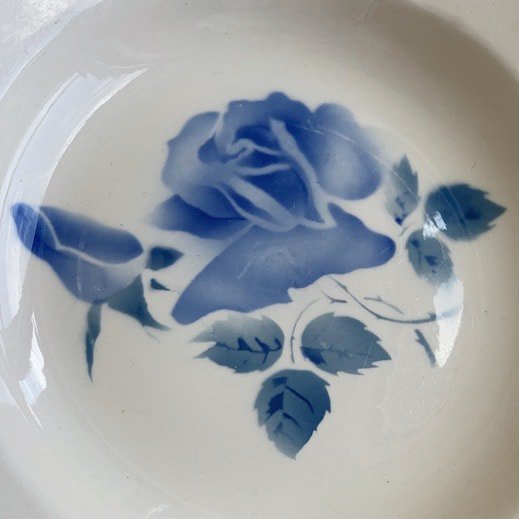 Sarreguemines blue rose plate.b