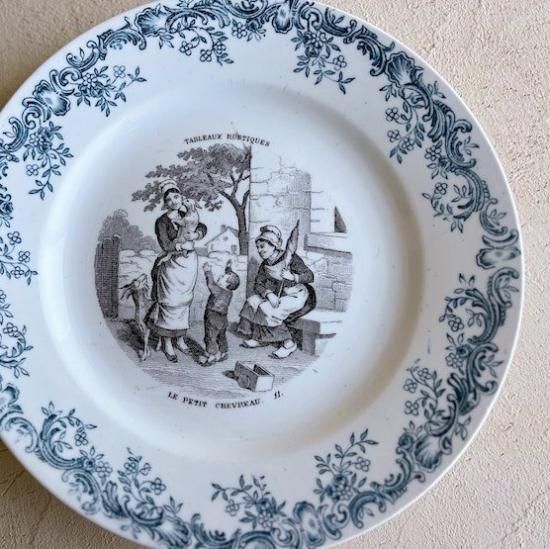 France antique plate.e<img class='new_mark_img2' src='https://img.shop-pro.jp/img/new/icons47.gif' style='border:none;display:inline;margin:0px;padding:0px;width:auto;' />