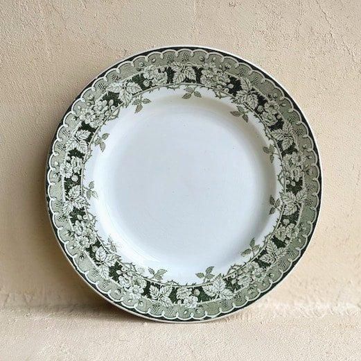 St.Amand Antique plate