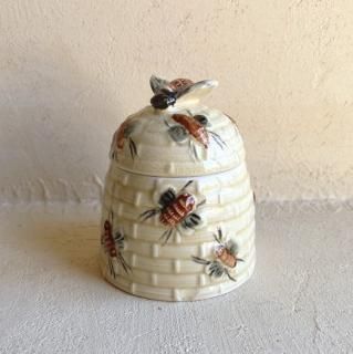 Vintage Sugar pot<img class='new_mark_img2' src='https://img.shop-pro.jp/img/new/icons47.gif' style='border:none;display:inline;margin:0px;padding:0px;width:auto;' />