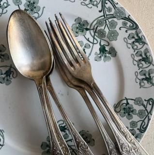 Antique cutlery settable spoon