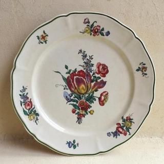 Villeroy Boch plate.a