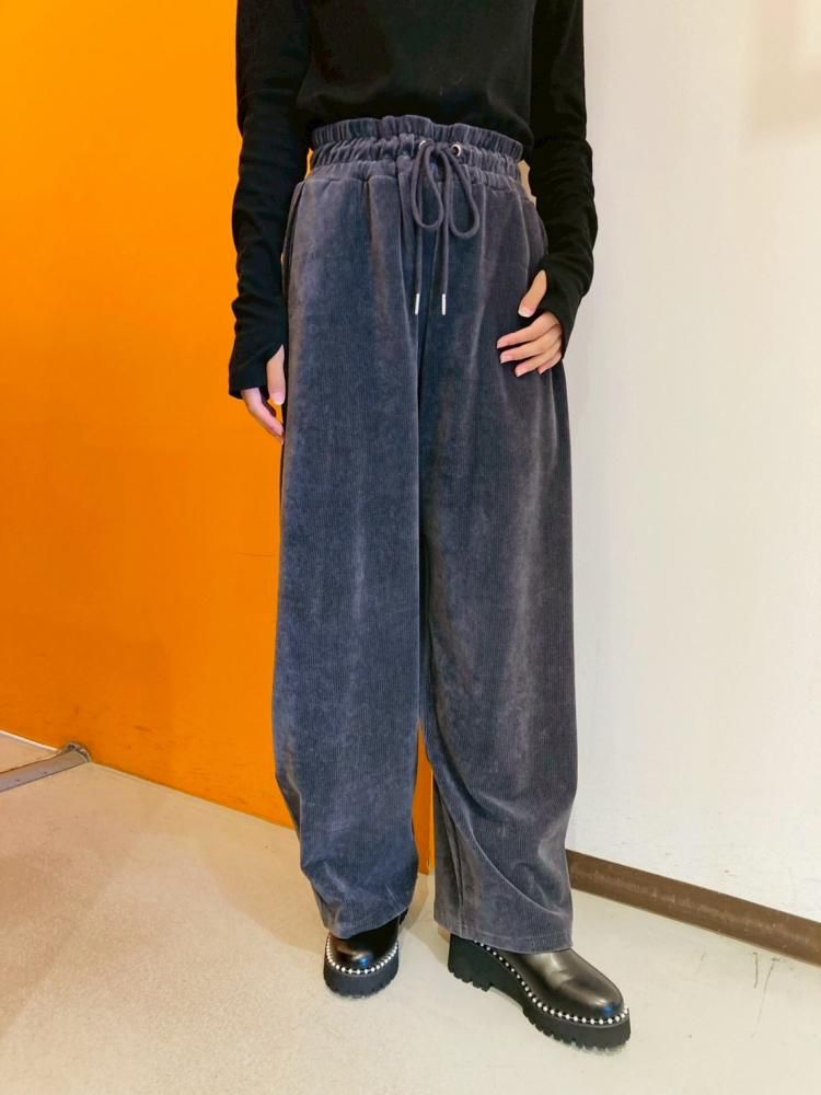 <img class='new_mark_img1' src='https://img.shop-pro.jp/img/new/icons3.gif' style='border:none;display:inline;margin:0px;padding:0px;width:auto;' />コーデュロイワイドパンツ