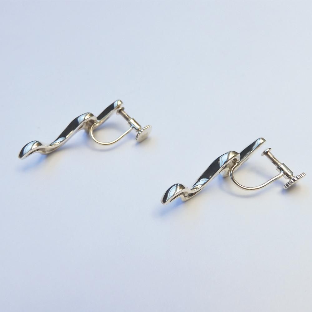 ヘンリームーア Wave earring イヤリング:foun.(フォウン) - gargle online | ガーグル・ゾーラ公式通販